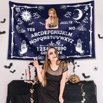 Personlig Ouija-bräda Häxa Design Gobeläng med namn Halloween Väggdekoration Present till familjen