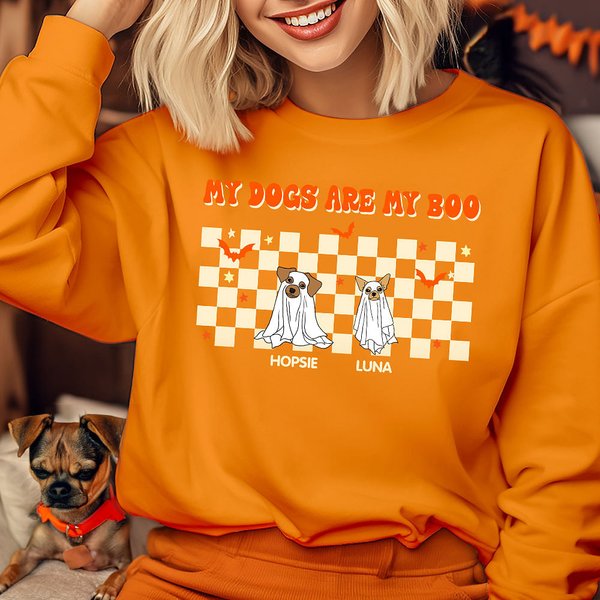 Sweatshirt Personnalisé avec 1-4 Chiens de Fantômes et Noms My Dog Is My Boo Cadeau Halloween pour Amoureux d'Animal de Compagnie
