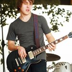 Sangle de Guitare en Cuir Personnalisée avec Nom Brodé  Accessoires de Musique Réglable Cadeau d'Anniversaire pour Joueur de Guitare Musicien
