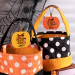 Personnalisé Personnage Cartoon Pumpkin Halloween panier en bois avec initiale Spooky Season Trick or Treat Cadeau pour enfants