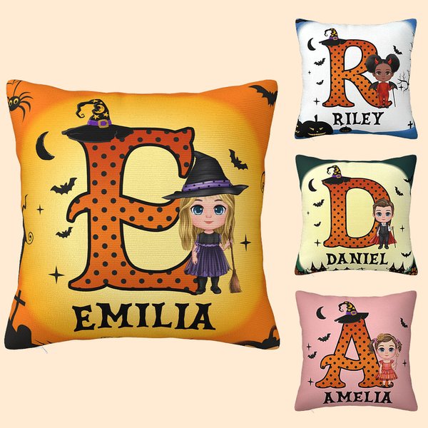 Taie d'oreiller personnalisée en forme de dessin animé Vampire Sorcière avec initiale et texte Décoration d'intérieur Cadeau d'Halloween pour Garçons 