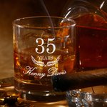 Personalizado Moderno Minimalista Jubilación Años 10oz Grabado Old Fashioned Whisky Rocks Glass con Nombre Regalo de jubilación para los hombres amant