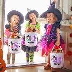 Personalizado lindo personaje de dibujos animados de lona de Halloween Bucket Bag con el nombre y la inicial de Halloween Fiesta de Truco o Trato de r