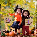 Personalizado lindo dibujo animado Bruja Vampiro Skelten Bolsa de yute con el nombre y la inicial Trick or Treat Halloween Party Favors para Niños Niñas