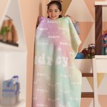 Suave manta personalizada arco iris multicolor con nombres repetidos Decoración del hogar Cumpleaños Regalo familiar para niños Niñas