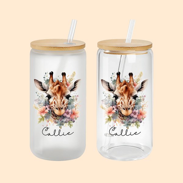 Bicchiere di vetro personalizzato con nome Giraffa floreale acquerellata da 20 oz con coperchio in bambù e cannuccia Regalo di compleanno e anniversar