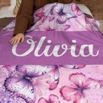 Couverture Douce Personnalisé avec Nom Motif de Papillon Floral Violet Décoration de Maison Cadeau d'Anniversaire et de Noël pour Femmes