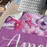 Couverture Douce Personnalisé avec Nom Motif de Papillon Floral Violet Décoration de Maison Cadeau d'Anniversaire et de Noël pour Femmes