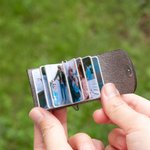 Personalisierte Mini PU-Leder Erinnerungsfotoalbum mit 10-14 Fotos Schlüsselanhänger Geburtstag Jahrestag Weihnachten Geschenk für Familie Paar