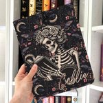 Henkilökohtainen Gothic Skeleton Flower Design Book Sleeve Book Cover Protector nimi Spooky Halloween joululahja Bookworm kirjan ystäville Book Lovers