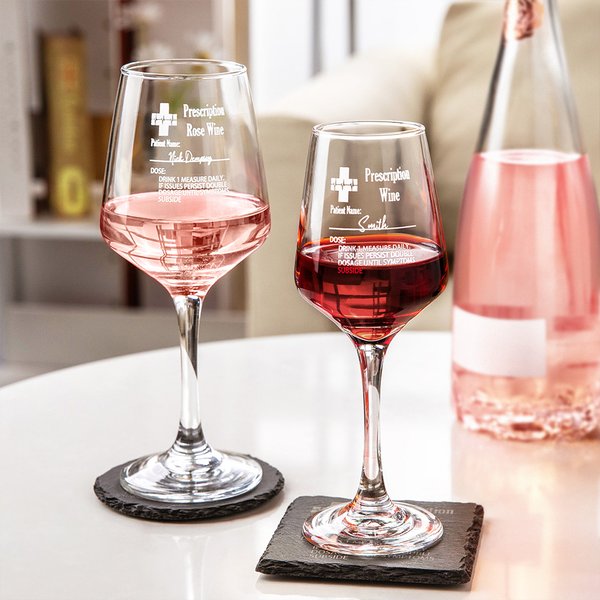 Copa de vino personalizada con receta y posavasos de pizarra con nombre grabado Regalo de cumpleaños para amantes del vino