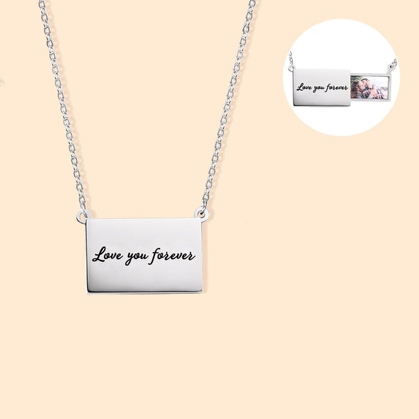Collana personalizzata con medaglione fotografico estraibile con testo inciso Regalo di compleanno e anniversario per lei