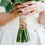 Personlig Retro blonder med sløyfeknute 1-2 bilder Brosje Brosje Pin Bouquet Photo Charm Bryllupsgave til brud brudgom