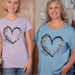 Personlig hjerte akvarell fødsel blomst Crewneck T-skjorte med 1-6 barnas navn Bursdag morsdagsgave til mamma bestemor