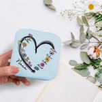 Personligt hjärta födelseblomma bärbart smyckeskrin med 1-6 namn resekomponenter födelsedag morsdag present till mamma mormor
