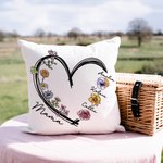 Taie d'Oreiller Personnalisée avec 1-6 Fleurs de Naissance Noms et Titre Décoration de Maison Cadeau Anniversaire Noël pour Parents Grands-parents