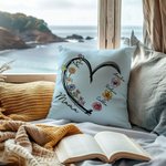Taie d'Oreiller Personnalisée avec 1-6 Fleurs de Naissance Noms et Titre Décoration de Maison Cadeau Anniversaire Noël pour Parents Grands-parents