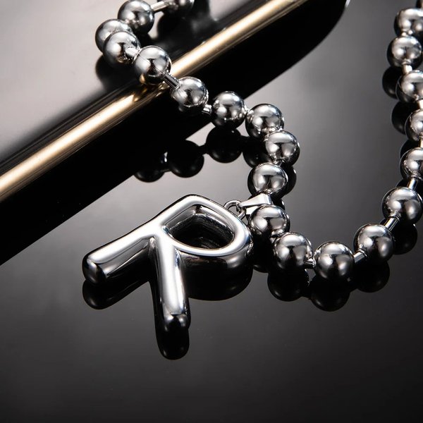 Personalisierte Unisex Kugelkette Perlen Kette mit Initiale Vatertag Geburtstag Geschenk für Hip-Hop und Rockliebhaber