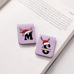 Marque-page magnétique en cuir avec initiales et nom Cadeau d'anniversaire et de Noël pour les amoureux des livres.
