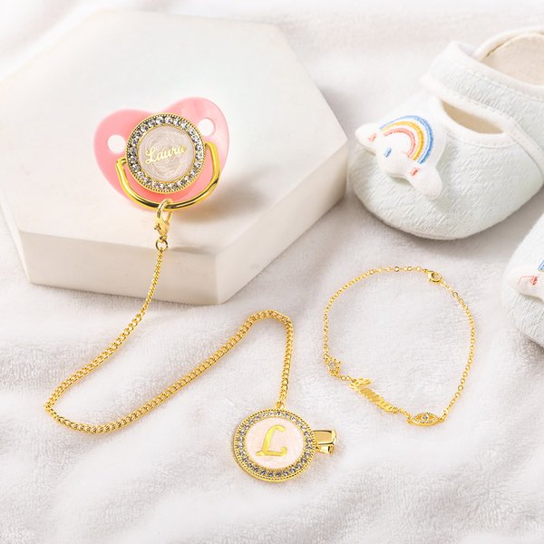 Lot de sucettes personnalisées sans BPA Bracelet Oeil Malin avec Nom et Initiales Cadeau de Baptême pour Nouveau-né