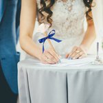 Stylo en Forme de Fleur Personnalisé avec Initiales Noms Lieu Accessoire pour Livre d'Or Décoration de Mariage Cadeau pour Couples