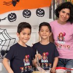 Personalisierte Spooky Horror Mama Crewneck T-shirt Sweatshirt mit 1-4 Kind Namen Halloween Party Geschenk für Mama Familie