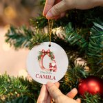 Personalizado Feliz Navidad Santa Claus Adorno de cerámica con nombre e inicial Decoración del árbol de Navidad Regalo para la familia amigo