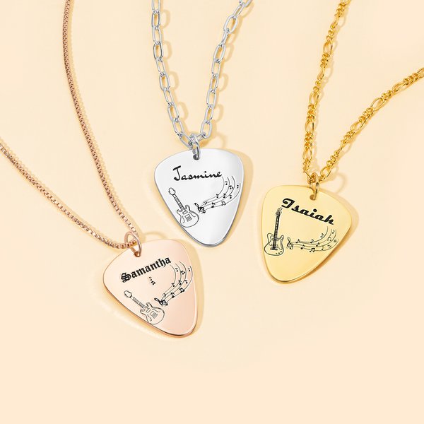 Henkilökohtainen kaiverrettu Note Symbol Guitar Pick riipus kaulakoru nimi Dainty musiikki korut syntymäpäivälahja kitaransoittajat ystäville Lovers