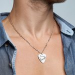 Henkilökohtainen kaiverrettu Note Symbol Guitar Pick riipus kaulakoru nimi Dainty musiikki korut syntymäpäivälahja kitaransoittajat ystäville Lovers