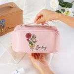 Personlig Födelse Blomma Bukett Vattentät Läder Sminkväska med Namn och Handtag Födelsedag Bröllop Present till Henne
