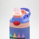 Spersonalizowana wielokolorowa butelka na wodę dla dzieci Crayon 12oz z silikonową słomką Powrót do szkoły Akcesoria outdoorowe Prezent dla dzieci