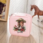 Gepersonaliseerde Geboorte Bloem Western Cowgirl Boots Hoed Ontwerp Leren Sieraden Doos met Naam Draagbare Reis Accessoires Verjaardagscadeau voor Vrouwen
