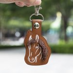Personalizzato in pelle cavallo ricamo nappe acconciatura portachiavi con nome compleanno regalo di vacanza per gli amanti dei cavalli