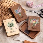 Personalized Family Birth Flower Bouquet Wooden Magnetic Needle Box with Name Birthday Mother's Day Gift for Mom Grandma Sewing Lover