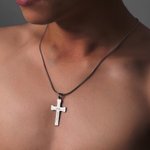 Collier Croix Personnalisée avec Texte Gravé Bijoux Religieux Baptême Cadeau de Noël pour Homme