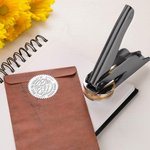 Animale personalizzato Aquila Tigre Libro Embosser Hand Held Embosser Embossing Stamp con nome Regalo di compleanno per gli amanti dei libri Bookworms
