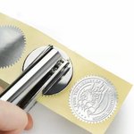 Animale personalizzato Aquila Tigre Libro Embosser Hand Held Embosser Embossing Stamp con nome Regalo di compleanno per gli amanti dei libri Bookworms