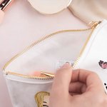 Personalizzato Multicolore Cartoon Character Birth Flower Bouquet Canvas Makeup Bag con nome Accessori da viaggio Regalo di compleanno per donne ragaz