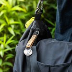 Porte-Clés en Cuir Personnalisé avec Anneau Gravé Nom du pays Cadeau pour Amoureux du Voyage