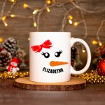 Gepersonaliseerde Schattige Lachende Wortelneus Sneeuwman Gezicht 11oz / 15oz Keramische Mok met Naam Kerstmis Winterfeest Geschenk voor Familie Kinde