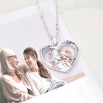 Gepersonaliseerde hartvorm two tone oma kleindochter ketting met gegraveerde naam sierlijke sieraden verjaardag verjaardagscadeau voor vrouwen
