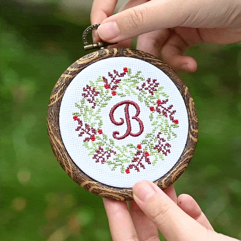 Adorno personalizado de punto de cruz retro hecho a mano alfabeto contado con hebilla Decoración del árbol de Navidad Regalo para familia Punto de cru