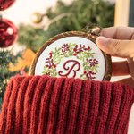 Adorno personalizado de punto de cruz retro hecho a mano alfabeto contado con hebilla Decoración del árbol de Navidad Regalo para familia Punto de cru