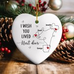 Personalizado Mapa Silueta Conectado Corazón en forma de cerámica adorno del árbol de Navidad con el nombre de Navidad de larga distancia de regalo pa