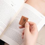 Personlig Line Birth Flower Horse Magnetisk bokmerkeklips i lær med navn Kontorrekvisita Bursdagsgave til bokorm Hesteelskere