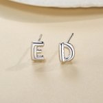 Personaliserte Mini 3D Bubble Initial Letter Stud Øredobber Minimalistiske smykker Bursdag Jubileum Gave til kvinner Jenter