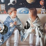 Astronauta de dibujos animados personalizado Manta suave con nombre Decoración del hogar Regalo de cumpleaños para niñas Niños