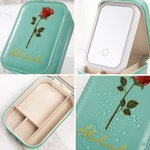 Boîte à bijoux en cuir personnalisée avec nom et miroir de maquillage LED de couleur changeante Cadeau de voyage pour les femmes