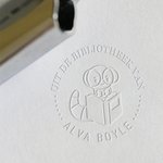 Gepersonaliseerde Embosser Stempel met Naam Kerstcadeau voor Boekenliefhebbers Bibliothecaris en Boekenclub