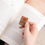 Marque-page magnétique personnalisé pour garçon et fille avec nom Plusieurs couleurs disponibles Cadeau de Noël pour le rat de bibliothèque et l'amateur de livres